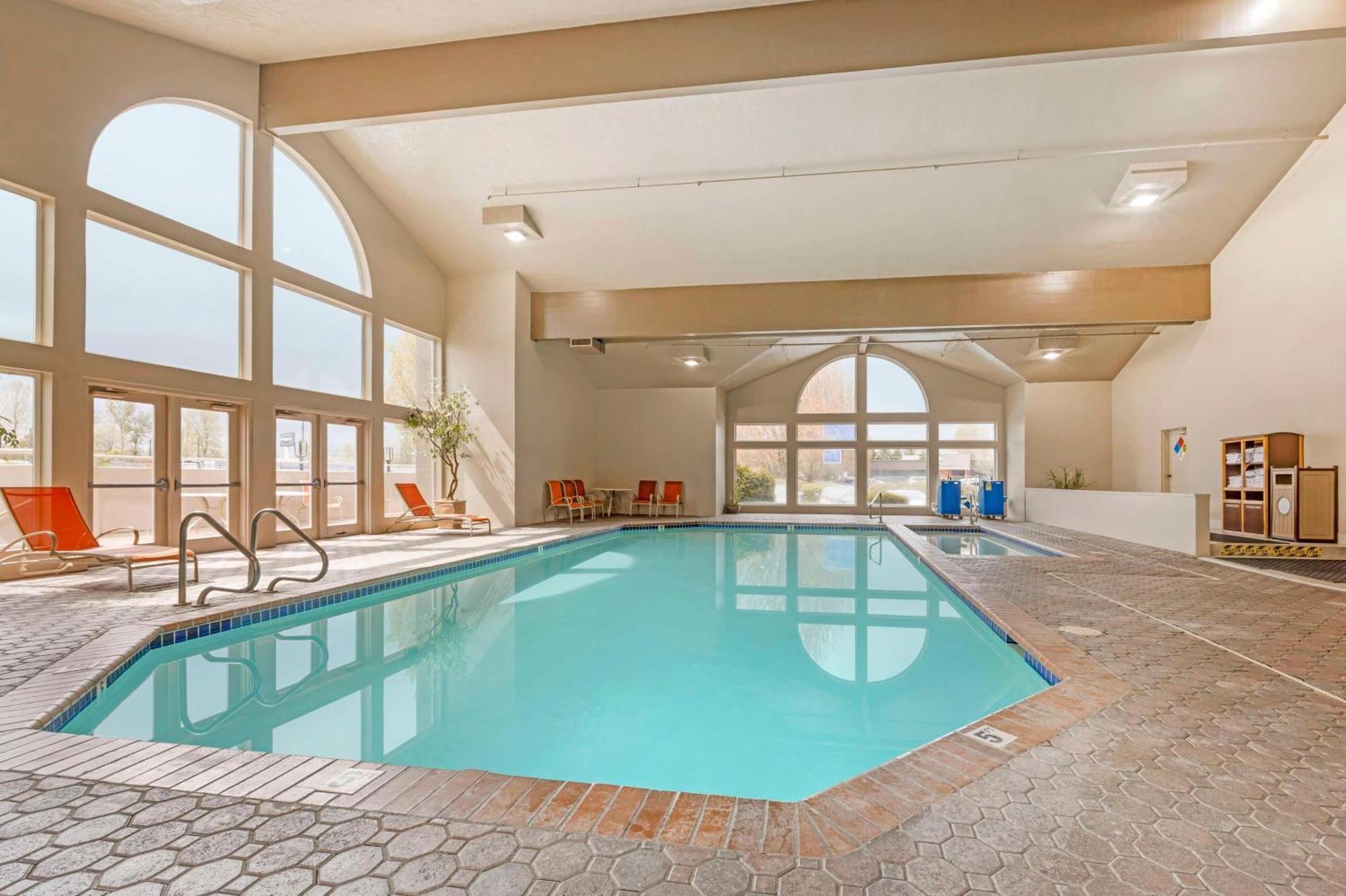 סאלם Best Western Plus Mill Creek Inn מראה חיצוני תמונה